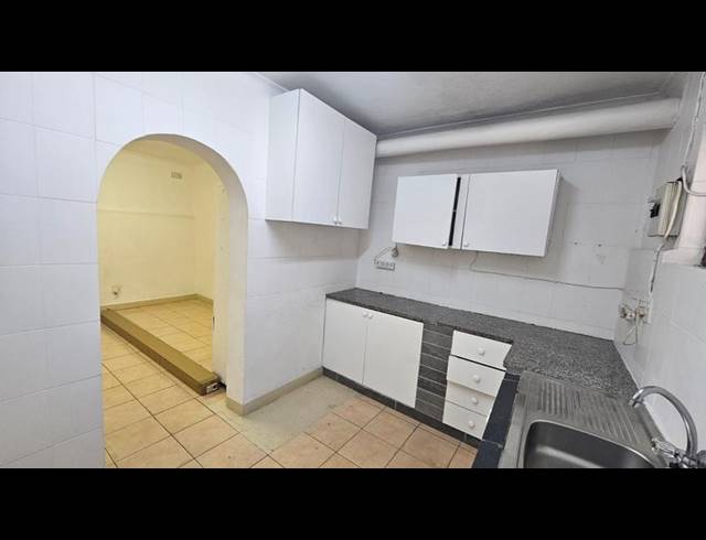 1 BEDROOM PROPERTY TO RENT IN GREENWOOD PARK